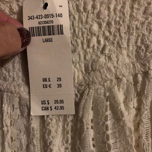Hollister Skirts - Hollister cream skirt Hollister Skirts - Hollister cream skirt